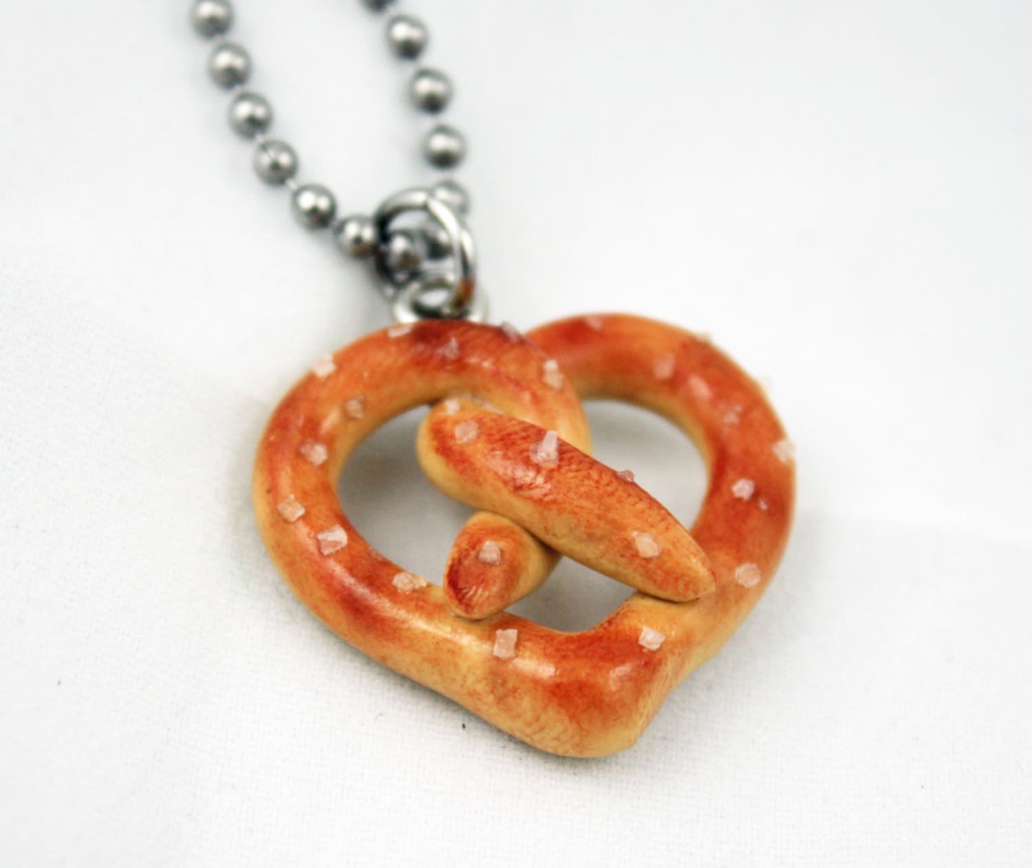 Heart Pretzel Necklace - Fake Food Jewelry - Salted - Polymer Clay - Miniature Food - Thumbnail 2