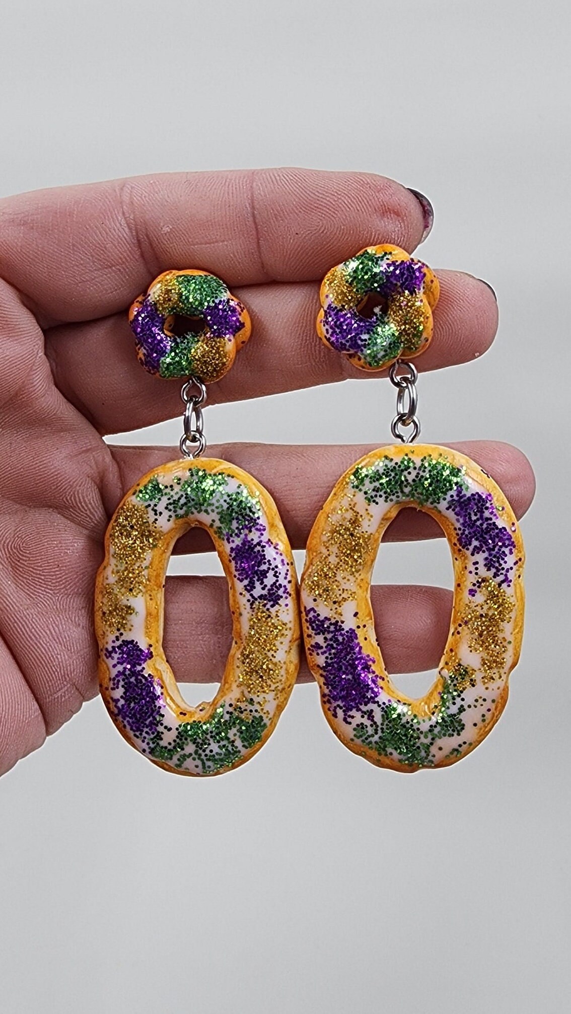 Mardi Gras King Cake Earrings | Handmade Polymer Clay Dangle Earrings | Fat Tuesday - Thumbnail 2