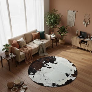 Round Cowhide Rug: Moon Patchwork Design - Handmade Leather