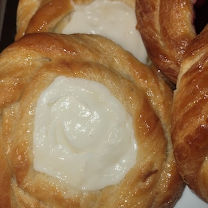 Homemade Danish Pastry: Fresh Cream Filled