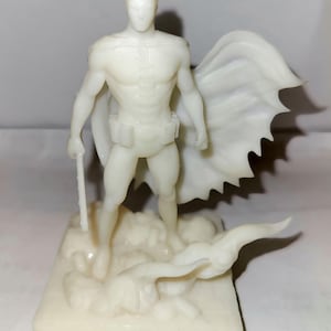 Robin Statue