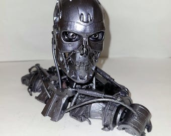 Busto T-800