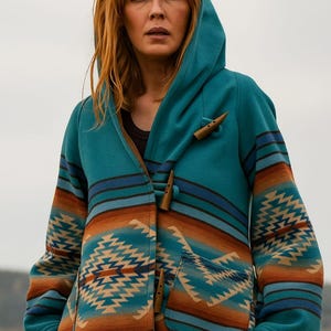 Women Kelly Reilly Beth Dutton Series 03 Blue Hooded Turquoise Aztec Coat – Women Western Boho fleece Jacket, Tribal Print Poncho Style Coat