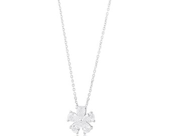 Prong-Set Flower Necklace
