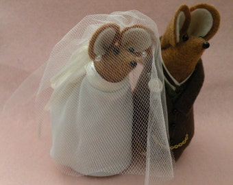 Mr and Mrs Mouse Wedding Couple cake topper decoration soft sculpture