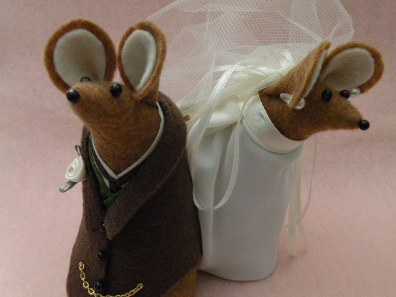 Mr and Mrs Mouse Wedding Couple cake topper decoration soft sculpture image 4