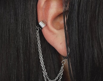 Doppelte Ketten Ohrmanschette Huggie Ohrring | Edelstahl-Reifen 14 mm mit baumelnden Ketten | Verstellbare Ohrmanschette | Minimalistischer Schmuck
