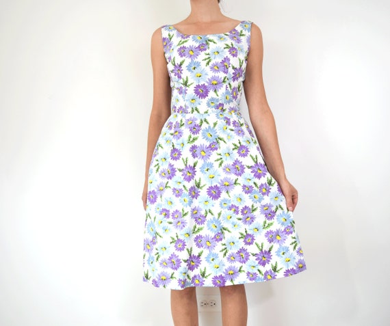 Vintage 50s-60s XS/S Flower Dress with built-in Cr