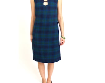 Vintage 1960s Gay Gibson plaid sleeveless shift dress jumper XS/S // vintage 60s 70s green blue navy // chest cut-out small