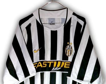 Vintage 1999 Kappa Juventus Home Soccer Jersey / Size XL / #7