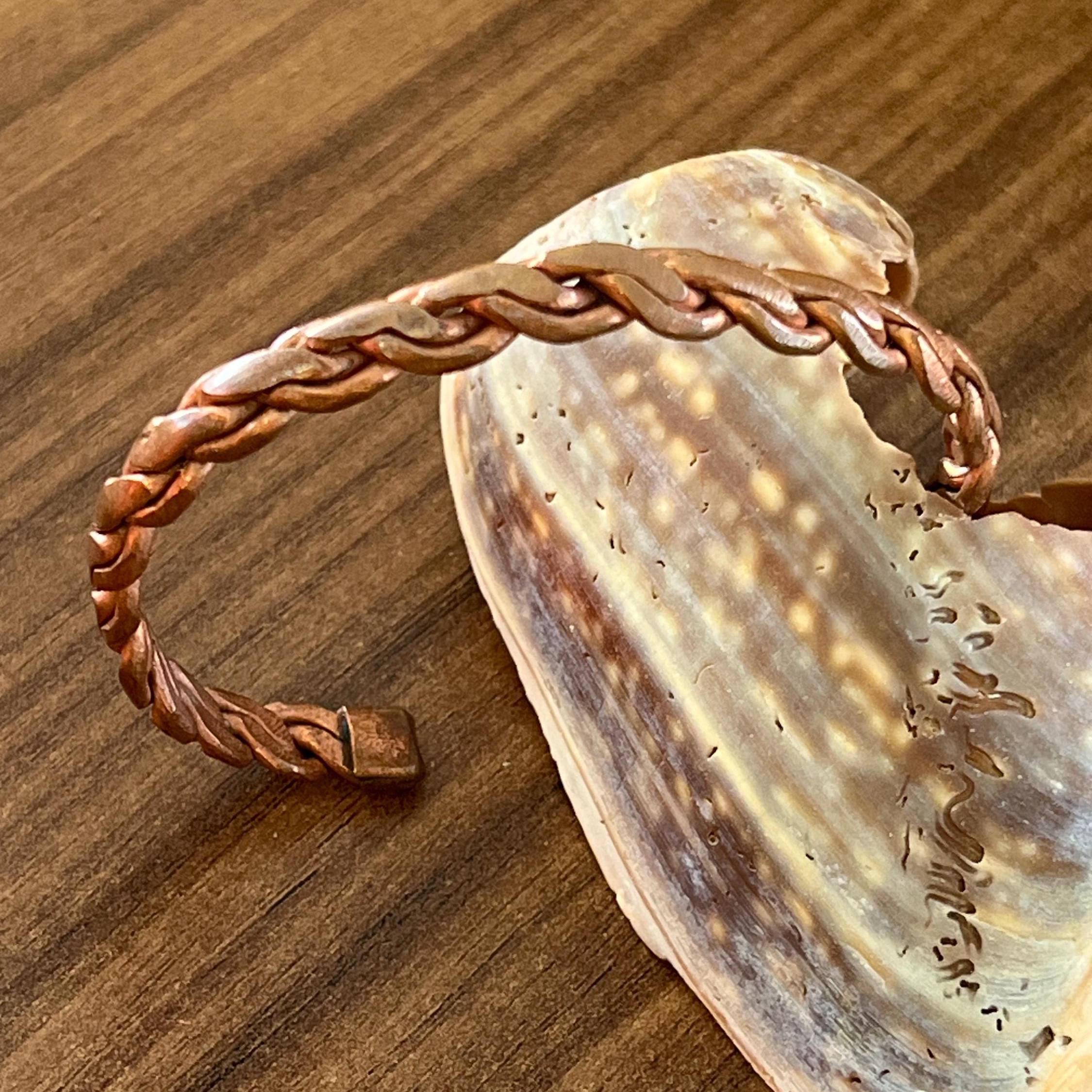 Bracelet Rigide Vintage Ouvrant En Cuivre Argenté - Style Oriental - Occasion Bon état