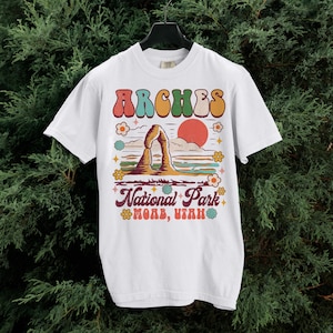 T-shirt souvenir du parc national des Arches, t-shirt rétro Moab Utah coloré avec livraison gratuite