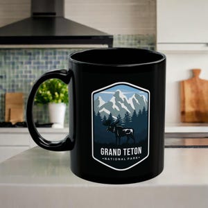 Grand Teton National Park schwarze Keramiktasse, 11 Unzen oder 15 Unzen | Malerische Berg Geschenk | BPA-frei, mikrowellen- und spülmaschinenfest