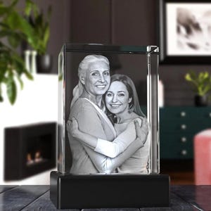 Personalized Laser Etched Glass, Holidays Gift, Custom Family Portrait, Gift for Mom, Bedroom Decor | Best Vandam 3D Photo