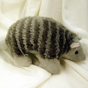 Soft Huggable 11&quot; ARMADILLO Plush Toy, Aurora stuffed wild animal, realistic looking