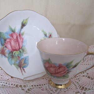 ROSLYN  bone-china teacup and saucer set  - Harry Wheatcroft - Rendezvous