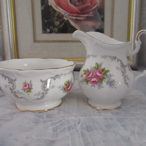 ROYAL ALBERT Bone china  -Tranquility - Creamer and Sugar bowl