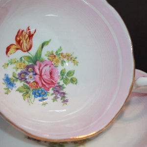 ROYAL GRAFTON bone-china teacup et soucoupe set