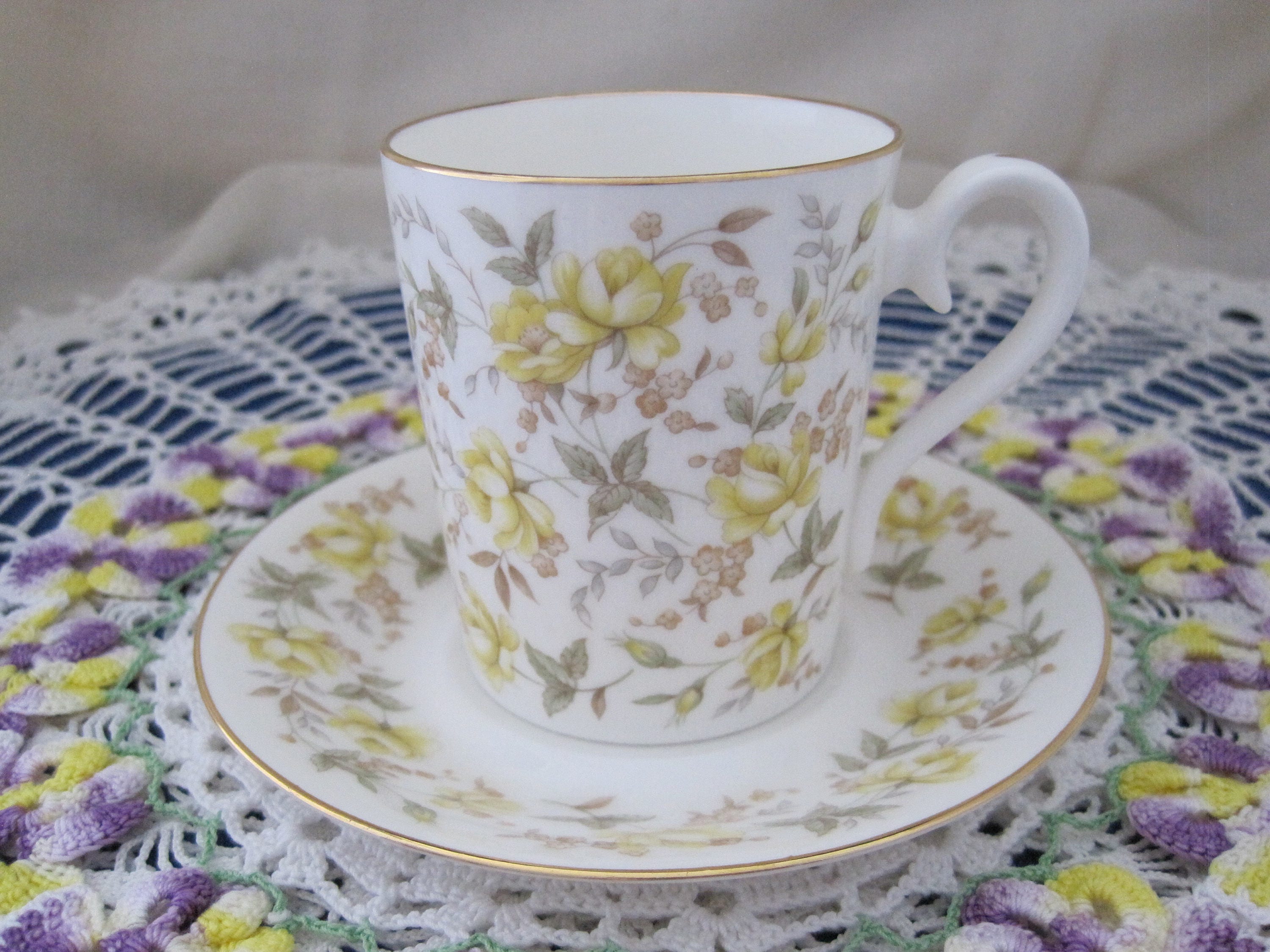 ROYAL ALBERT Rose Chintz Series Coffee Can and Saucer, 1982