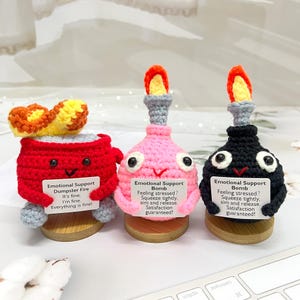 かぎ針編みのゴミ箱火災＆爆弾セット：面白い感情支援ギフト