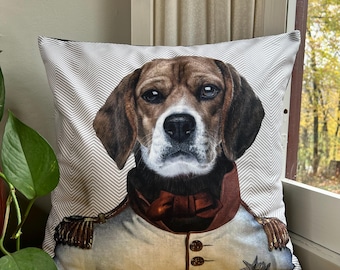 Coussin décoratif beagle royal : décoration vintage de chien aristocratique (18 x 18)
