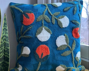 Funda de almohada bordada con flores de primavera, cojín estilo cottagecore (18x18)