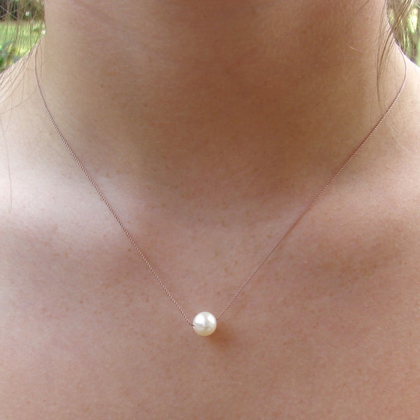 Sencillo collar de perlas