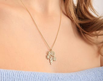 Personalized Birth Flower Bouquet Necklace: Custom Floral Pendant