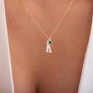 Collar con inicial de piedra de nacimiento • Collar con letra personalizada con piedra de nacimiento • Regalo de joyería con nombre personalizado • Delicado collar de oro para ella
