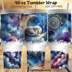Puede incluir: Un diseño de envoltura para vaso de 40 oz que presenta un búho acuarela durmiendo en una luna creciente con estrellas y nubes. El diseño también incluye un patrón de mandala y un fondo blanco.