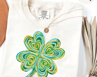Comfort Colors® St Patrick's Four Leaf Clover Shirt, Vintage St Patrick's Day Shamrock Shirt, Gift For St Patricks,Watercolor Clover T-Shirt