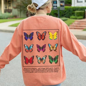 Monarch Butterfly Graphic Sweatshirt Comfort Colors Nature-Inspired Pullover, Vintage Aesthetic Gift for Her, Oversized Cottagecore Crewneck