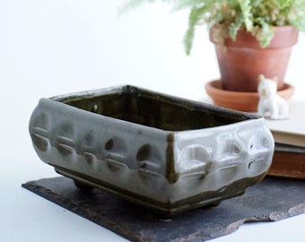 Vintage California Pottery footed planter hunter green, CP 558 ceramic centerpiece, farmhouse decor, made in the USA, rustic home decor