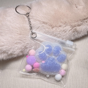 Cute Cat paw print SqueezeToy keychains / Kitty Footprint / Cute catpaw / kittykeychain / Bag Accessories / Cute Bag Charms / Cute keychains