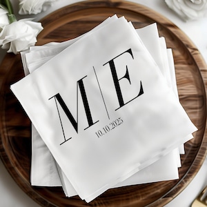 Custom Wedding Napkins, Personalized Wedding Napkins, Name Initial Napkins, Wedding Bar Napkins, Custom Initial Napkins Wedding Décor