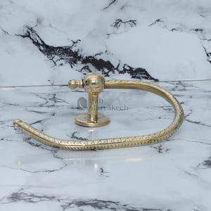 Portasciugamani in ottone, decorazione per il bagno in stile marocchino fatta a mano, porta carta igienica in ottone inciso, montaggio a parete ondulato