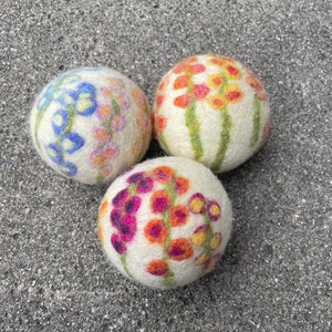 Wildflower Bouquet Felted Wool Dryer Ball, Floral Decor, Botanical Art, Custom Dryer Ball image 6