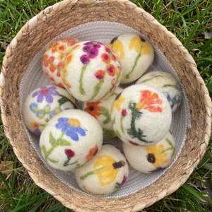 Wildflower Bouquet Felted Wool Dryer Ball, Floral Decor, Botanical Art, Custom Dryer Ball image 2