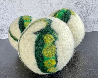 Green Pea Pod Vegetable, Felted Wool Dryer Ball, Toy, Decoration, Farm Stand Decor, Botanical Art