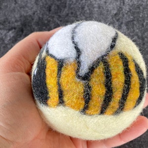 Bee Honeybee Bumblebee Felted Wool Dryer Ball, Farm Toy, Insect Decor, Dryer Ball Set image 2