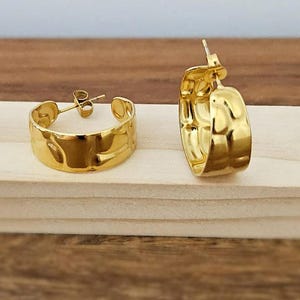 Gold-plated stainless steel hoop earrings