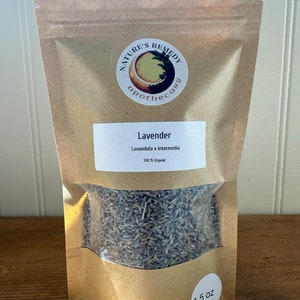 Germogli di lavanda biologica: erba aromatica di qualità culinaria per tè e bagno