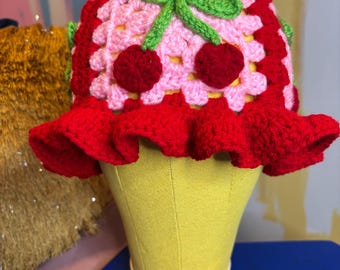 Cherry Crochet Bucket Hat. Red and Pink Granny Square Hat  display picture 2