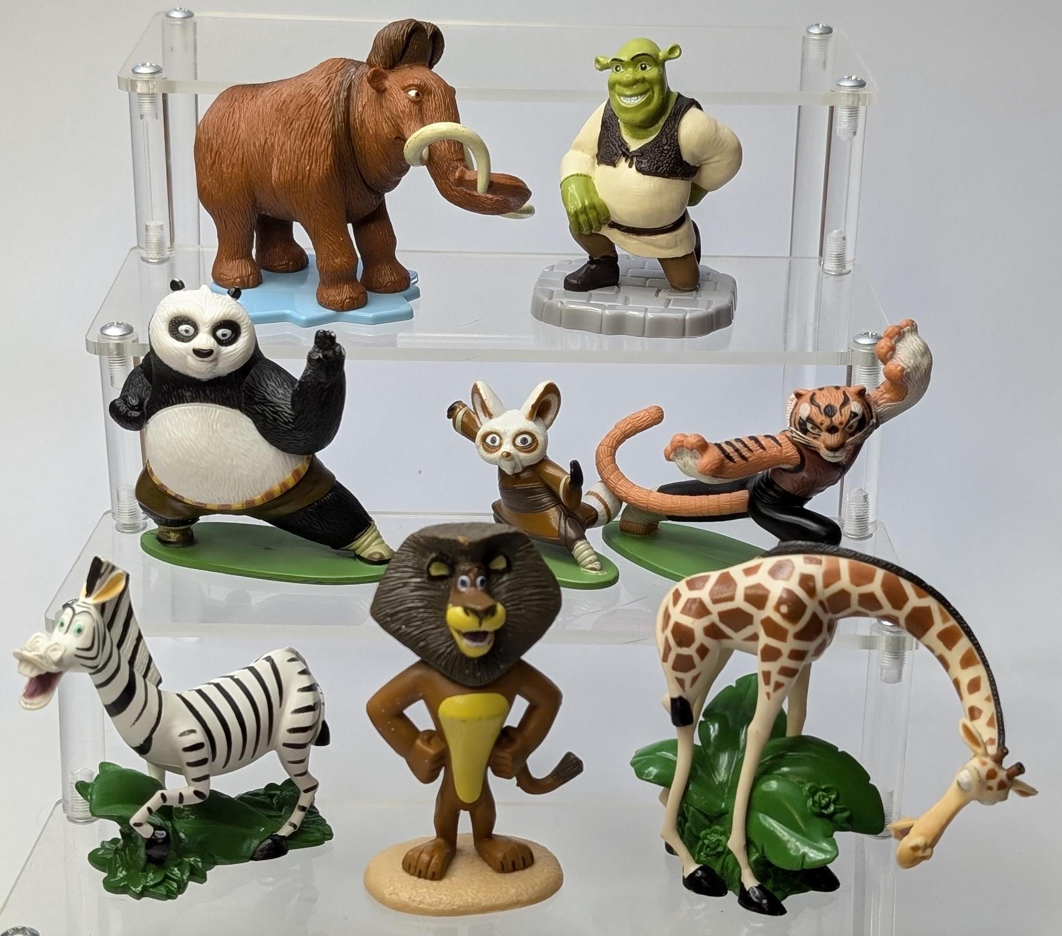 SET of 8 Figures / Toys - Dreamworks - Madagascar - Ice Age