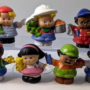 Fisher-Price Little People - lot of 7 toys - figurines