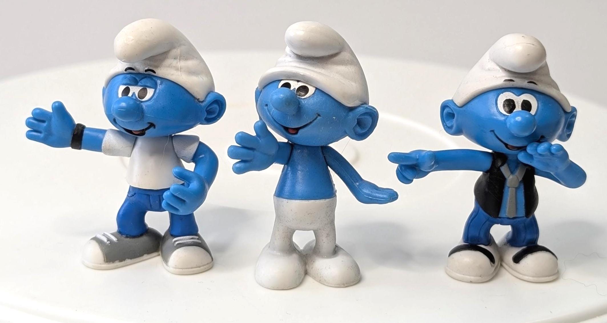 Figurines Schtroumpfs PEYO - La Schtroumpfette Et Blossom Puppy - Edition Numérotée 2017