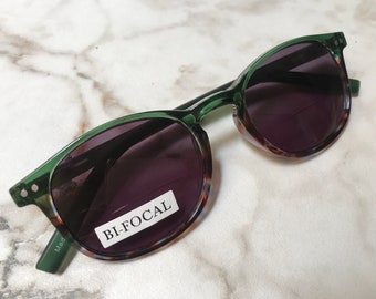 Hit The Beach with FOREST Green BIFOCAL Readers for the Sun