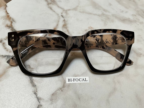 Bi fold reading glasses hotsell