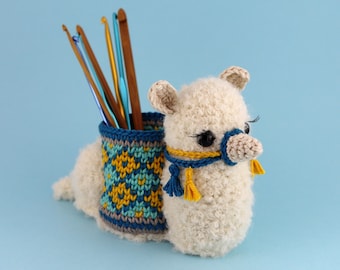 Oh My Llama Hook Holder - PDF amigurumi crochet pattern