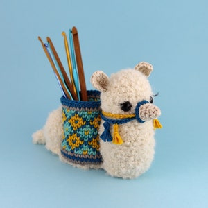 Oh My Llama Hook Holder - PDF amigurumi crochet pattern